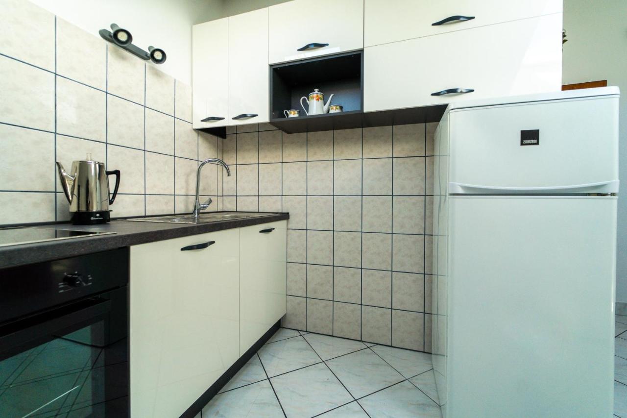 Apartment Nada Petrcane Esterno foto